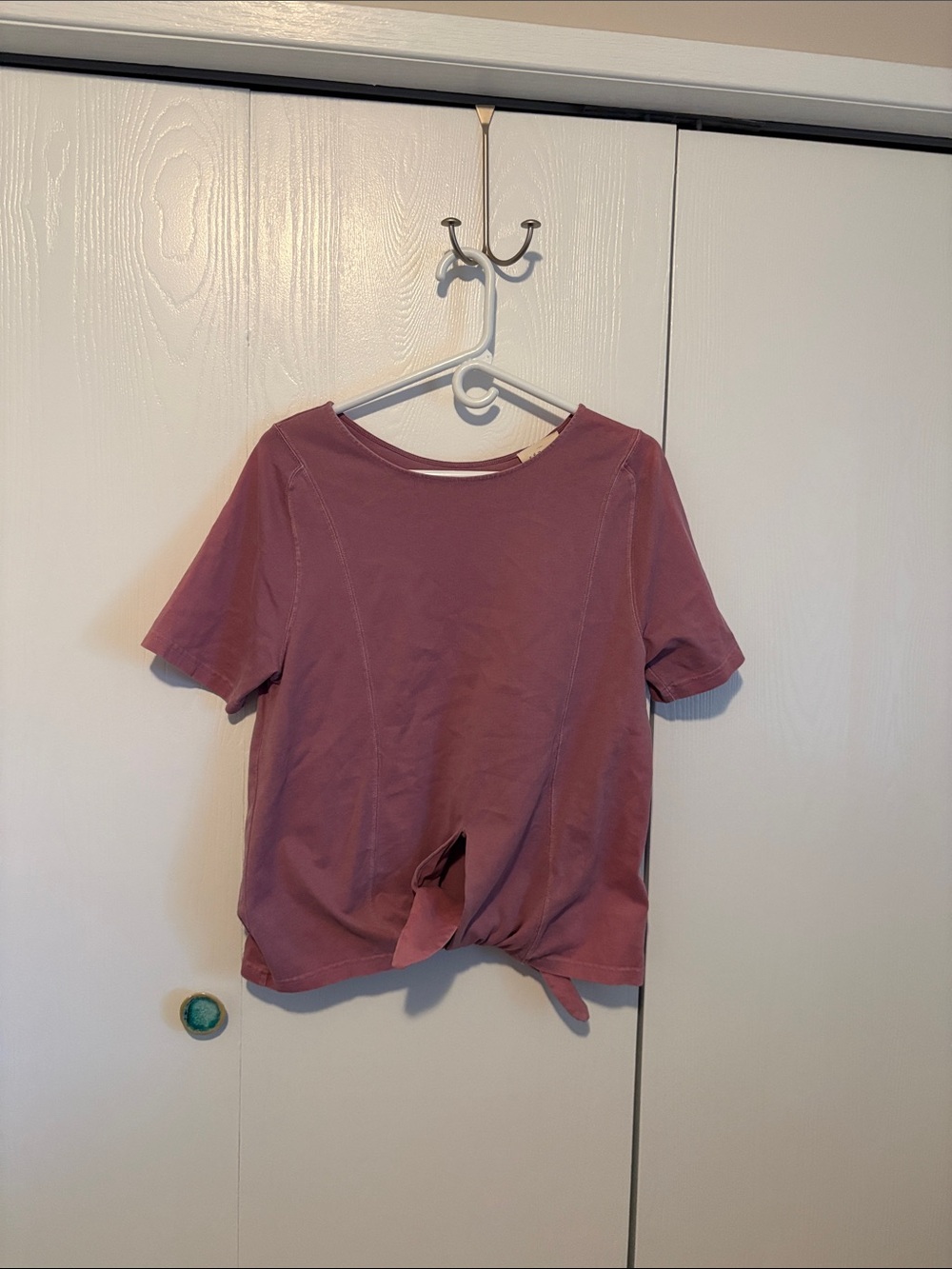 Sézane Short Sleeve Tie-Front Tee in Mauve Pink